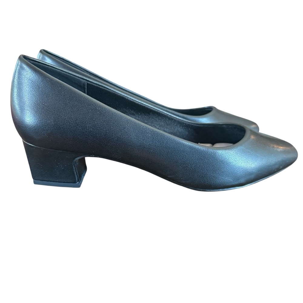 Easy Street Prim Black Pump Size 9.5 Extra Wide Width